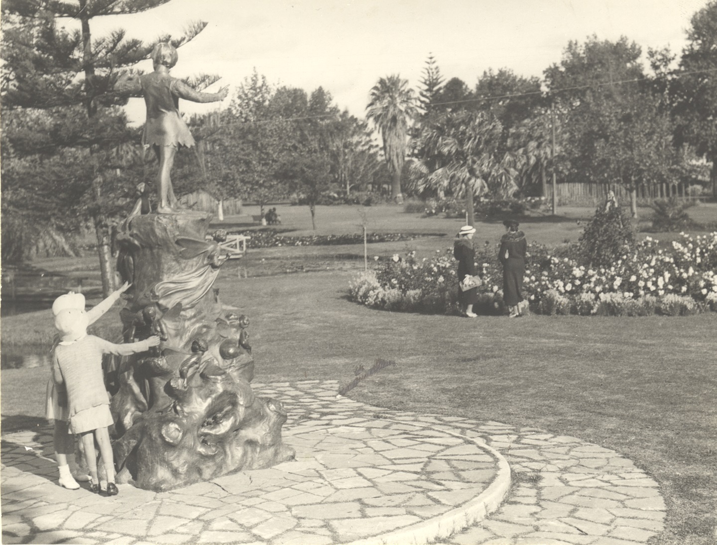 Moments in the Park: Queens Gardens