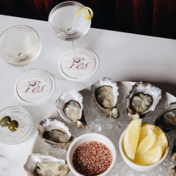 $3 Oysters | Fridays at Bobèche