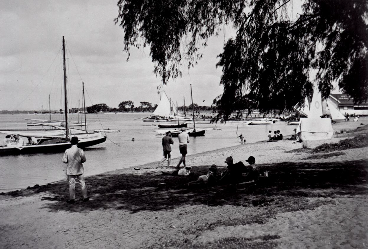 Matilda Bay Heritage Walk