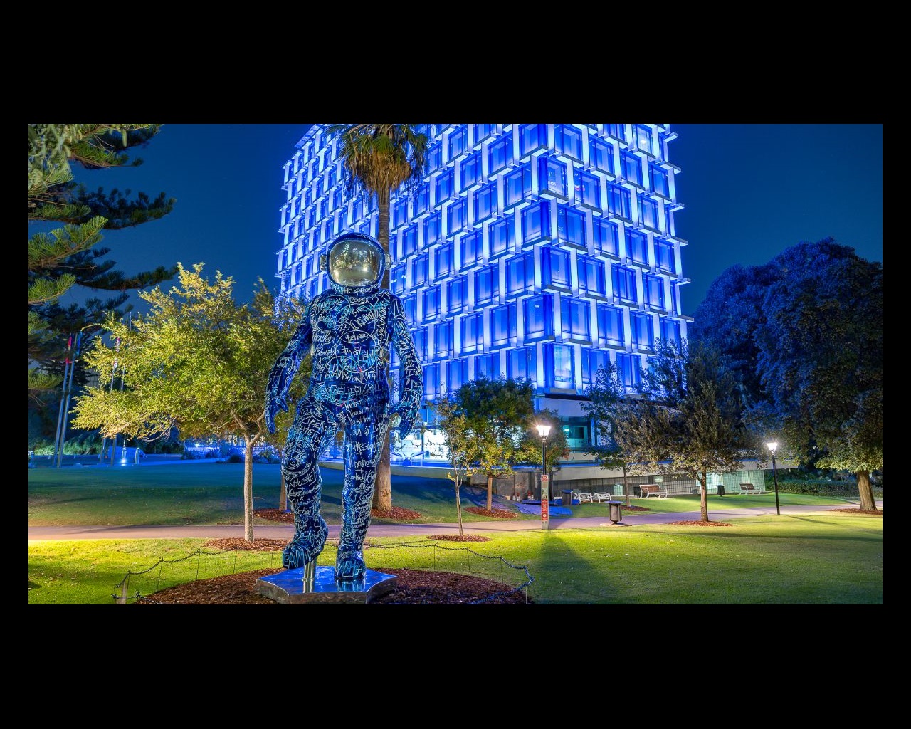 Boonji Spaceman sculpture in Stirling Gardens