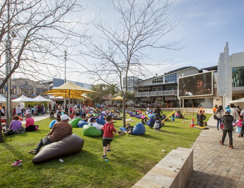 Northbridge Piazza