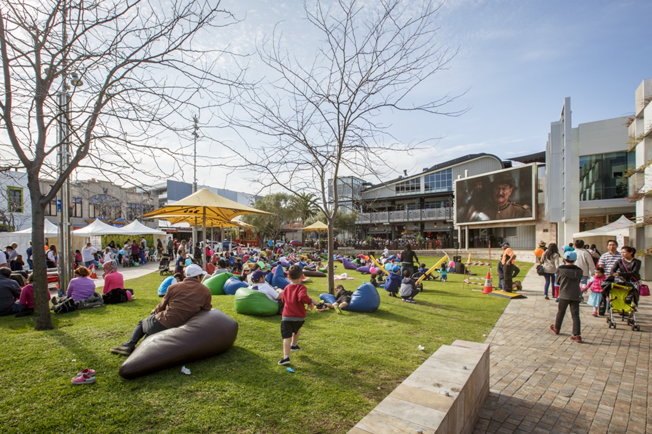 Northbridge Piazza