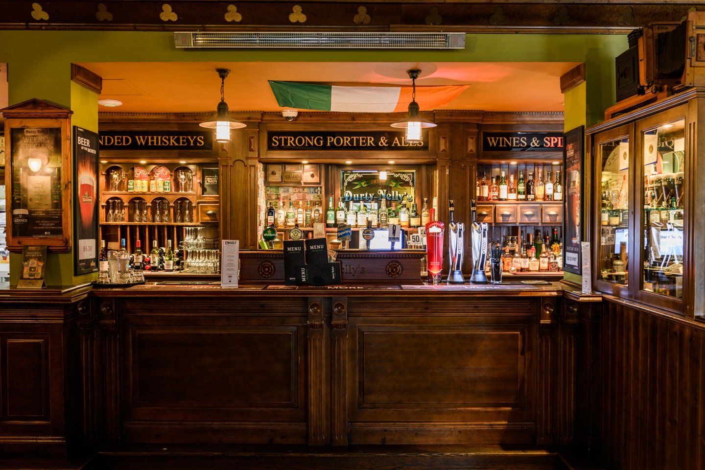 Durty Nellys Irish Pub