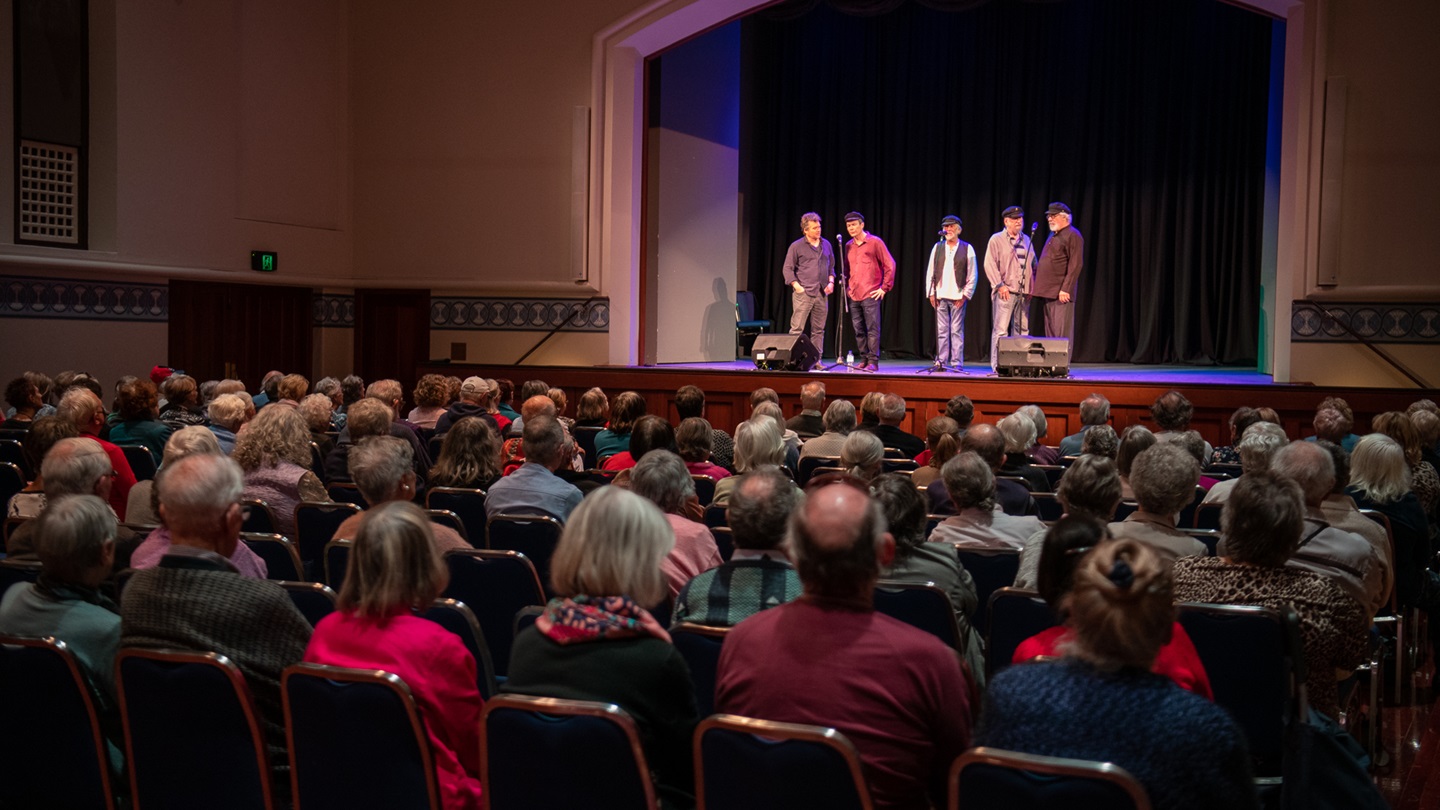 Holly Wood Tuesday Morning Show