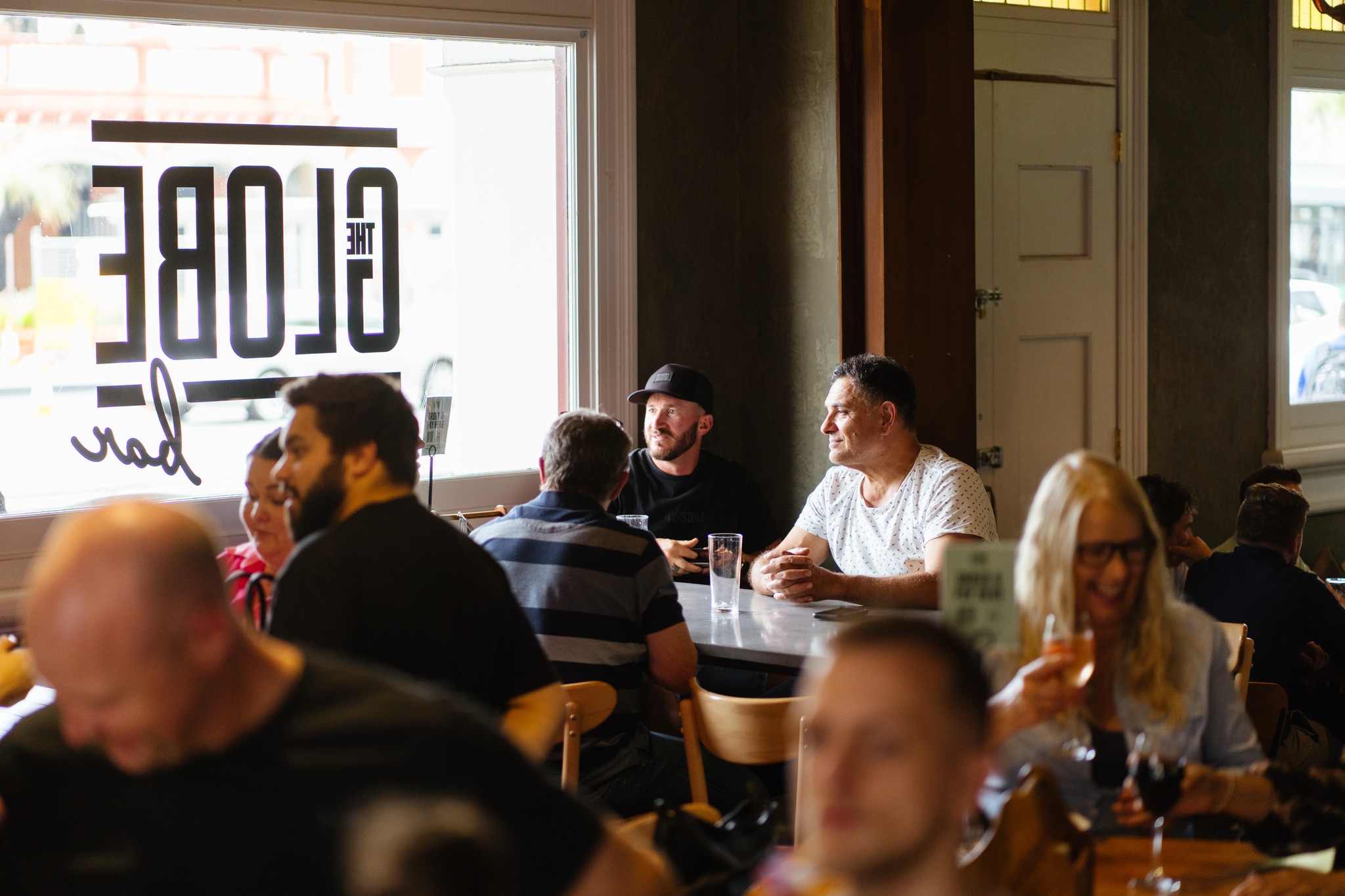 atmosphere at The Globe pub & beer garden
