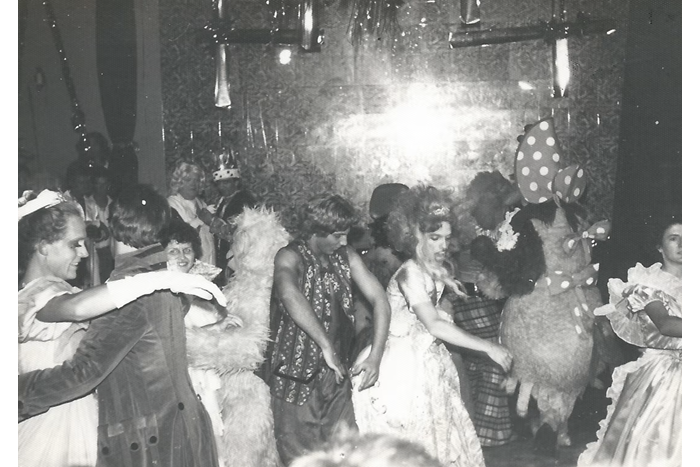 Living Northbridge Connections Nightclub