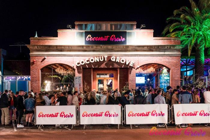 Living Northbridge Coconut Grove Tavern